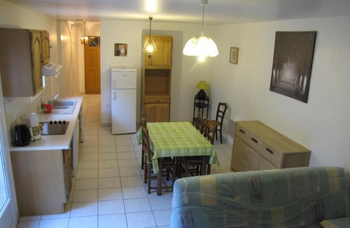 Roujan House | maison de village entre mer et montagne