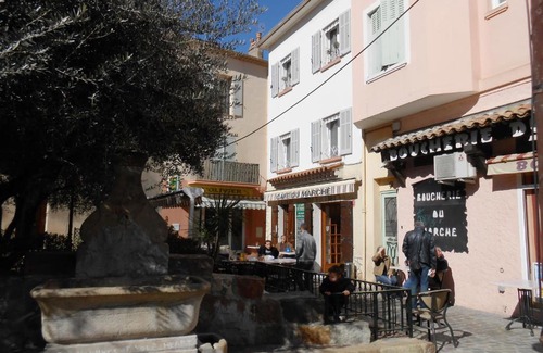 Saint-Raphael House | Maison De Village