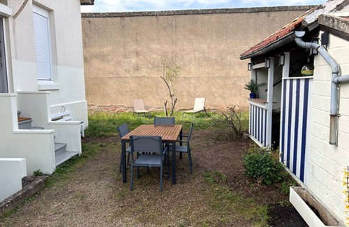Briare House | Maison de Ville Avec Jardin Proche du Pont Canal