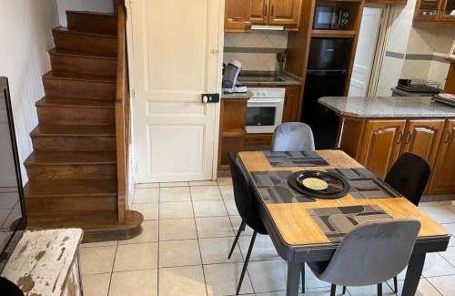 Chablis Apartment | Maison de ville avec parking gratuit