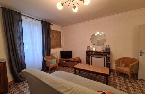 Scoury House | Maison de ville conviviale avec jardin proche d'Argenton-sur-Creuse - FR-1-591-628
