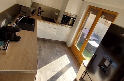 Sury-le-Comtal House | Maison de Ville Dans Residence Privée