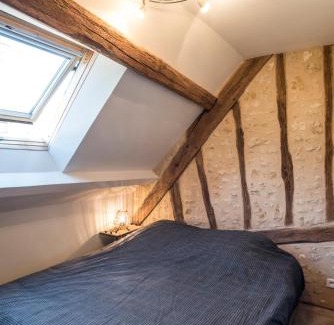 Nogent-le-Rotrou House | Maison de ville NLR - 6 lits simples - BBQ - Proche Gare - grand Parking