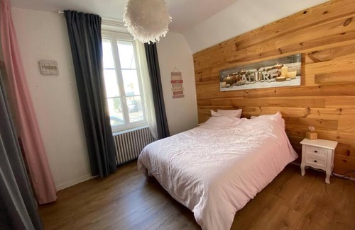 Chateaudun-Bannier House | Maison de ville Orléans dans le Quartier Dunois avec parking privatif
