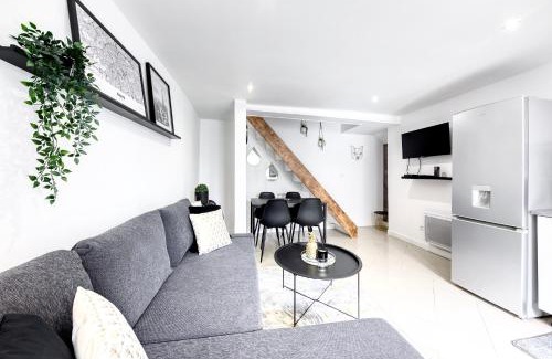 Sevran Apartment | Maison de ville triplex proche CDG