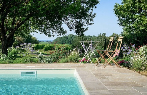 Les Esseintes Bed & Breakfast | Maison des Quatre Saisons