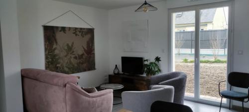 Matignon House | Maison des Rossignols Matignon