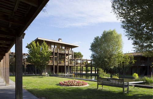 Jonzac House | Maison des Vignes