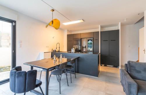 Tremblay-en-France House | Maison Design 2 CH proche CDG, Paris