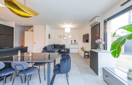 Tremblay-en-France House | Maison Design 2 CH proche CDG, Paris