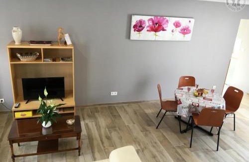 Aniche House | Maison Douaisis pour 4 pers avec jardin, terrasse, parking sécurisé et proche tramway - FR-1-510-134