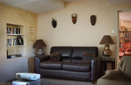Ganges Bed & Breakfast | Maison du Loup