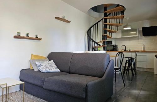 Sainte-Anne - Faubourg Noyon House | Maison Duplex Confort-Coté Cour et Jardins-Centre Gare