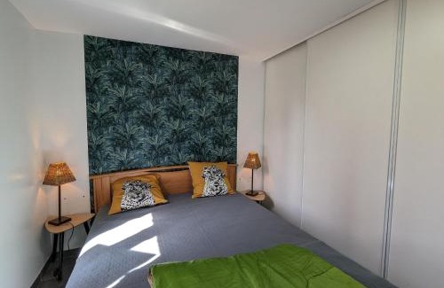 Le Menoux House | Maison en Berry avec jardin clos et terrasse - draps et ménage inclus - FR-1-591-408