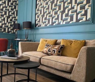 Les Veneurs House | Maison en centre ville avec extérieur