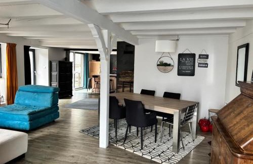 Rammersmatt House | Maison en lisière de forêt, montagne et vignobles