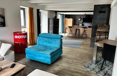 Rammersmatt House | Maison en lisière de forêt, montagne et vignobles