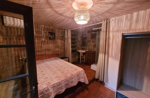 Planzolles House | Maison en pierre au cœur de l'Ardèche avec 4 lits, 2 chambres, 1 piscine hors sol