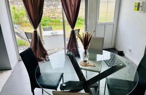 Artannes-sur-Thouet House | Maison entre Saumur et Montreuil Bellay La Motte