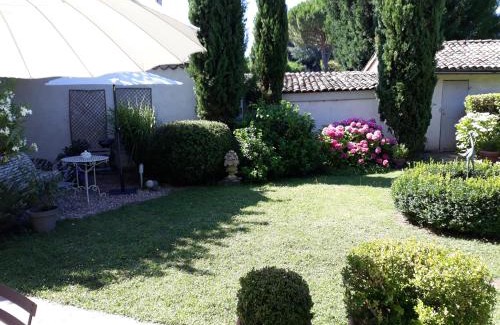 Collonges-au-Mont-d'Or Bed & Breakfast | Maison Epellius