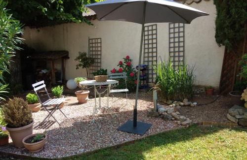 Collonges-au-Mont-d'Or Bed & Breakfast | Maison Epellius