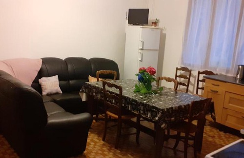 Sarrouilles House | Maison F4 90m2 au Calme