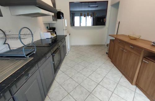 Cherbourg-en-Cotentin House | Maison familiale Cherbourg-ping pong-baby foot