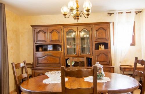 St-Michel-de-Double House | Maison familiale rénovée avec jardin, idéale pour 6 pers., proche forêt et activités, animaux acceptés - FR-1-616-4