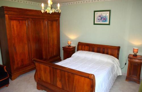 St-Michel-de-Double House | Maison familiale rénovée avec jardin, idéale pour 6 pers., proche forêt et activités, animaux acceptés - FR-1-616-4