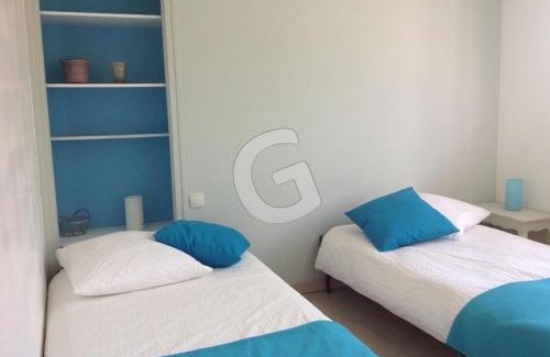 Saint-Vincent-sur-Jard House | Maison familiale proche plage avec jardin et parking à Saint-Vincent-sur-Jard - FR-1-357-32