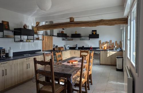 Sigloy House | Maison familiale au bord de la Loire à Sigloy pour 6 personnes - FR-1-590-572