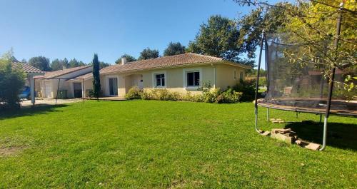 Le Barp House | Maison familiale au calme avec piscine securisee