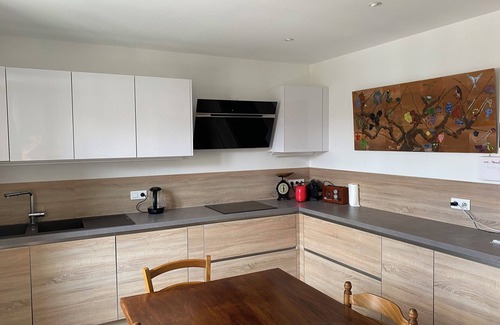 Saint-Andre House | Maison Familiale au Cœur du Village, au Pied des Albères et à 8km des Plages