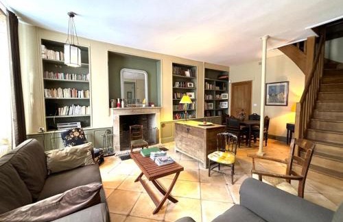Cerilly House | Maison familiale avec jardin, proche forêt de Tronçais et commerces, idéale pour activités et détente - FR-1-489-98