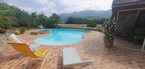 Buzy Apartment | Maison familiale Baylère - Piscine et spa - 8 pers