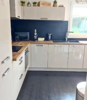 Cambes-en-Plaine House | Maison familiale 3 chambres - Jardin clos BBQ linge inclus - Entre Caen et la Mer - Parking privé arrivée autonome