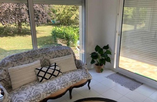 Gouville-sur-Mer House | Maison familiale dans une rue paisible