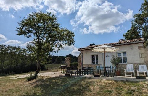 Magnac-Lavalette-Villars House | Maison familiale avec piscine privée et jardin pour 11 pers - FR-1-653-265