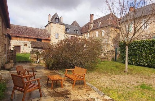 Strenquels House | Maison familiale Lotoise