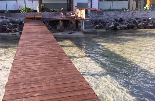 Bora Bora House | Maison Familiale Située au Bord de mer Dans une Cour Clôturé