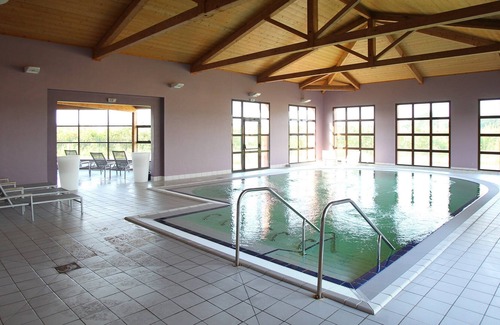 Chateauneuf-sur-Isere House | Maison de vacances spacieuse | 2 piscines et sauna