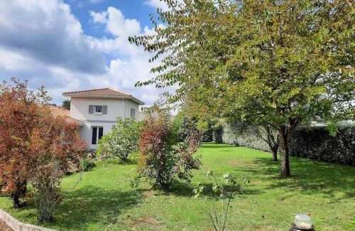 Faleyras House | maison