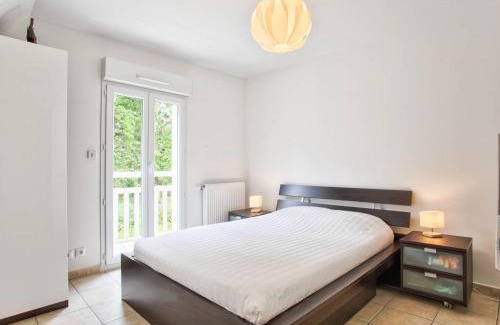 Merville-Franceville-Plage House | Maison de vacances pour 6 personnes à 600m de la plage avec terrasse et jardin, idéale en famille - FR-1-788-13