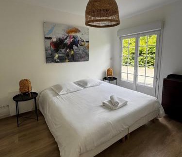 Saint-Etienne-la-Thillaye House | Maison à la campagne avec piscine chauffée proche Deauville