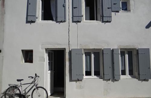 Saint-Clement-des-Baleines House | Maison Rétaise près de la Plage