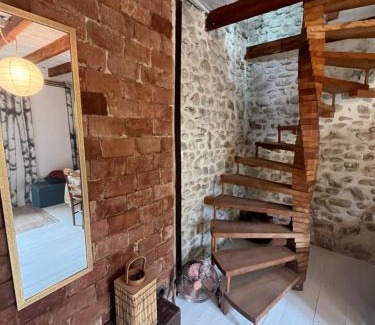 Saint-Gervais-sur-Roubion House | Maison du Fenouillet