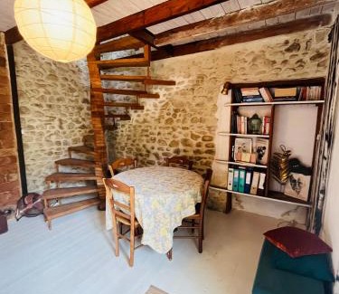 Saint-Gervais-sur-Roubion House | Maison du Fenouillet