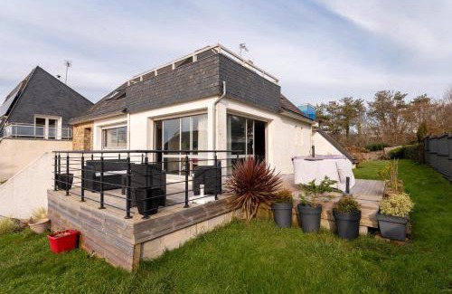 Guidel-Plages House | Maison Guidel plage - Vue mer