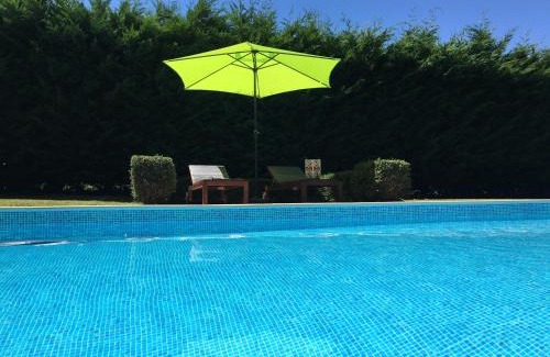Archingeay House | Maison Halcyon Gite with Pool