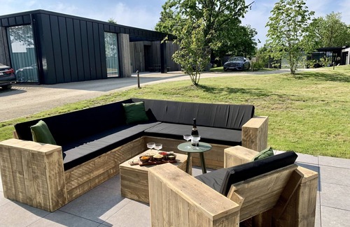 Heure House | Maison Heurelijk modern finished near Somme-Leuze